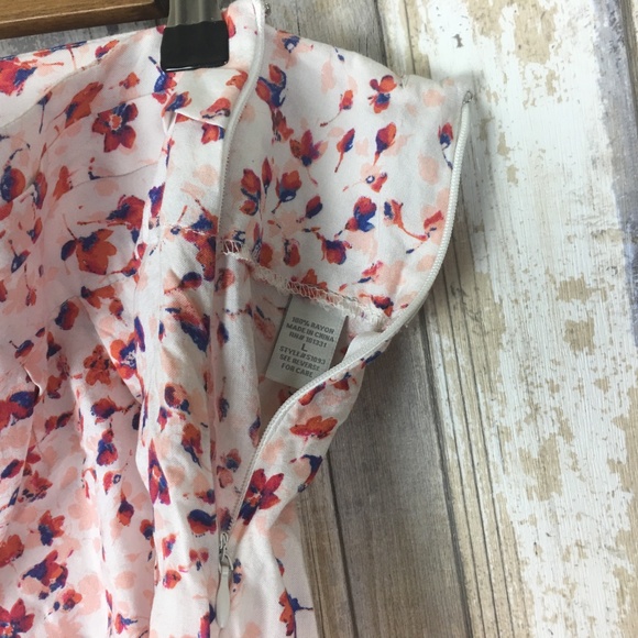 Charlotte Russe Floral Shorts - Picture 3 of 5